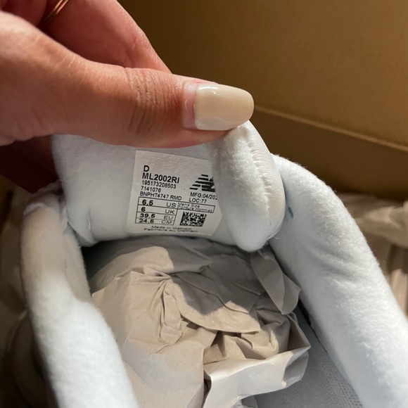 New Balance 2002rs Pure White - Picture 2 of 4